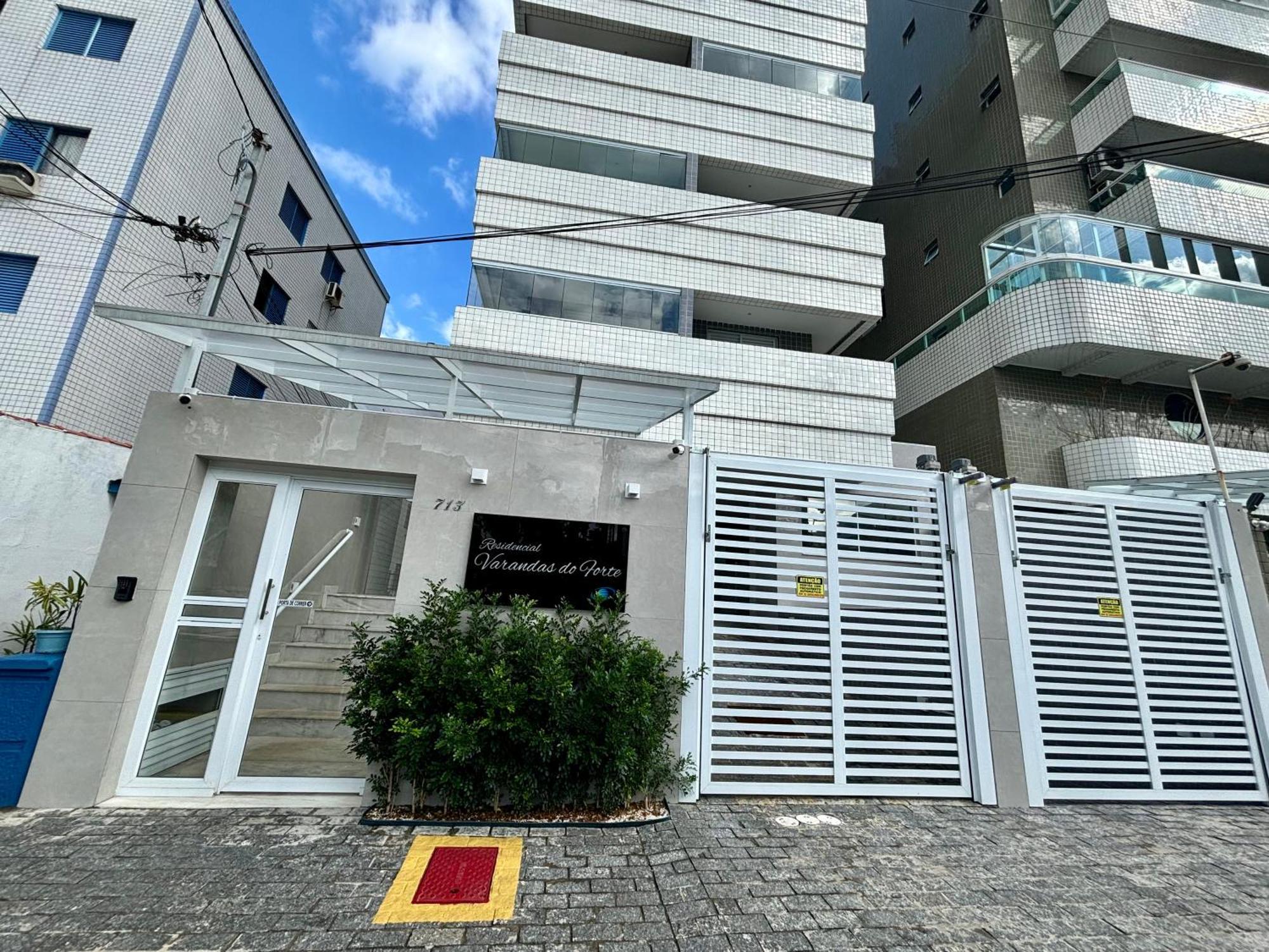 Novo Apto Canto Do Forte, Rua Praia Vista Montanha, Com Wi Fi, Homebeach10, 01 Vaga De Garagem, Melhores Restaurantes Ao Lado Прая Гранде Екстериор снимка